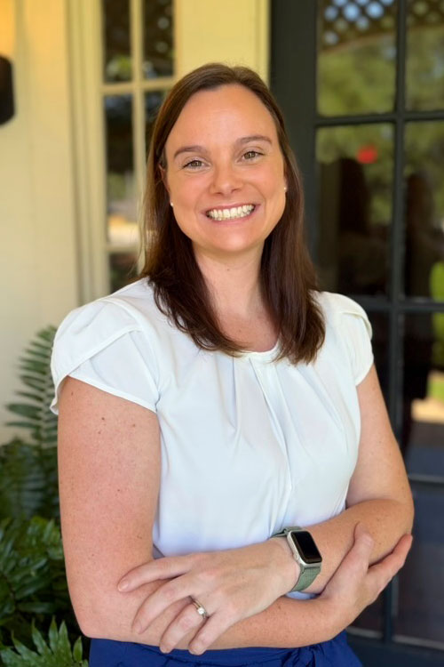 Lindsay Barreto headshot